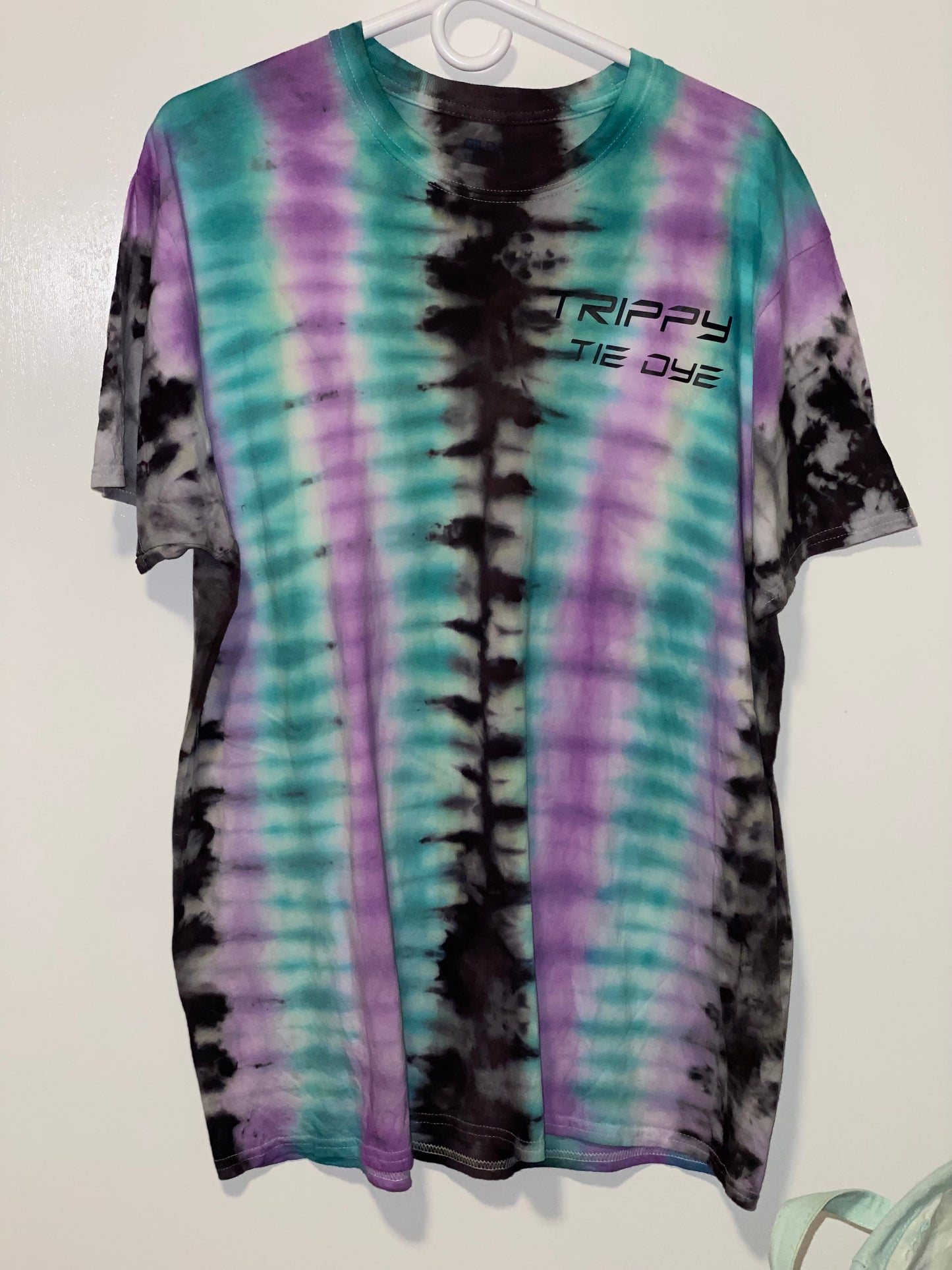 Trippy line t shirt