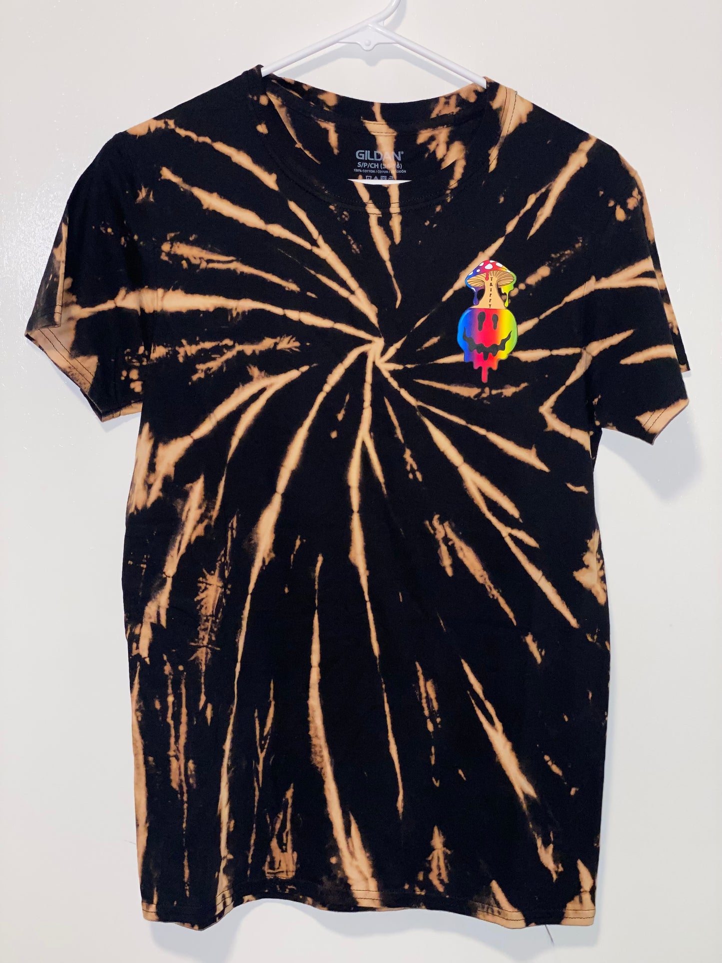 Bleach spiral T shirt